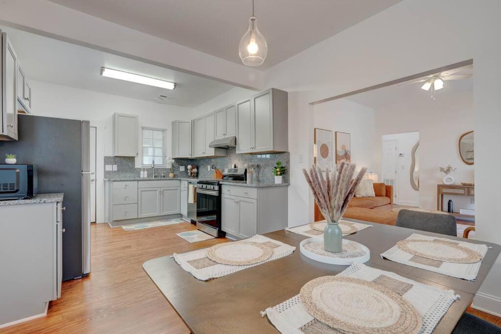 Вилла Peaceful Park Circle Getaway Чарльстон Экстерьер фото